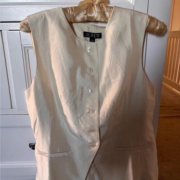 J Crew Essential Cutaway Vest top in textured satin - Picture 4 of 8